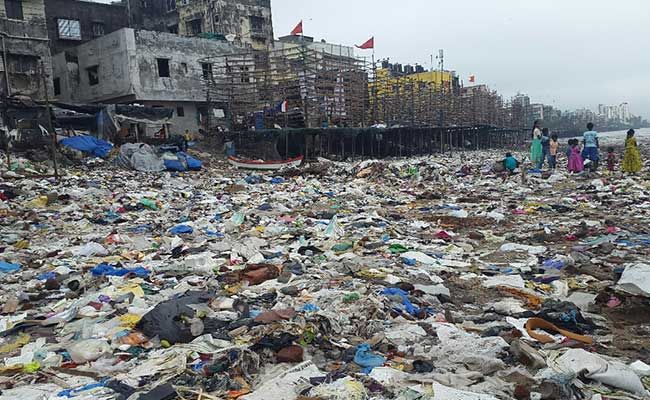 Banega Swachh India - Versova Beach Clean Up, Mumbai