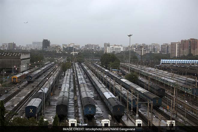 banega swachh india - indian railways - bio toilets