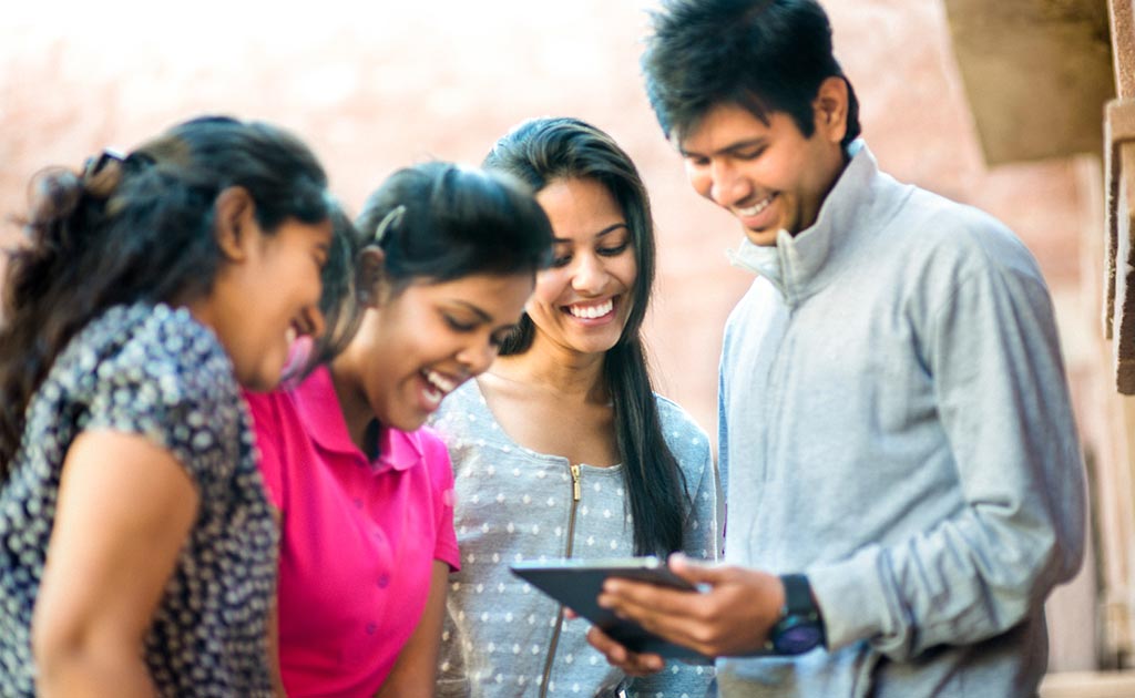 Frequent Social Media Use May Lead To Eating Disorder