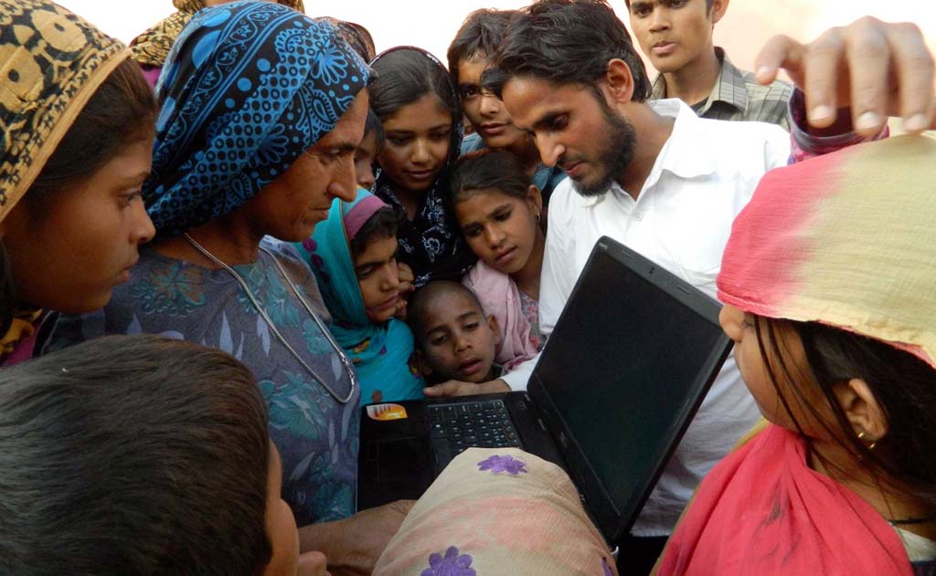 How Rural India Is Fighting ‘Information Poverty’