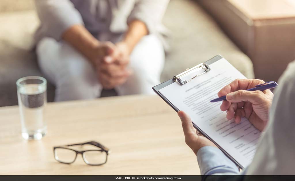 How Psychotherapy Helps In Social Phobia