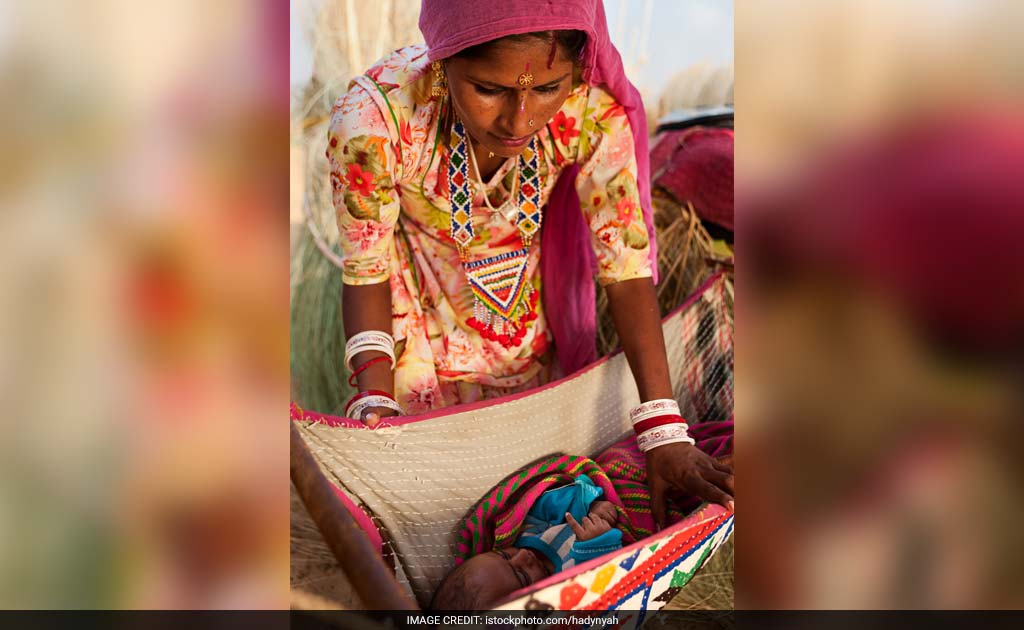How Singing To The Babies Benefits Mothers