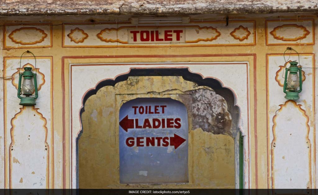 Why Women Between 45-60 Suffer From Obstructed Defecation Syndrome