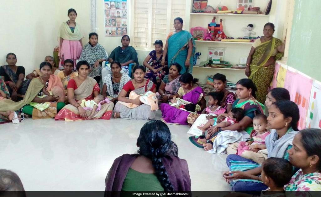 Poor Pay, Training Impede India's Health Workers, Shows Study