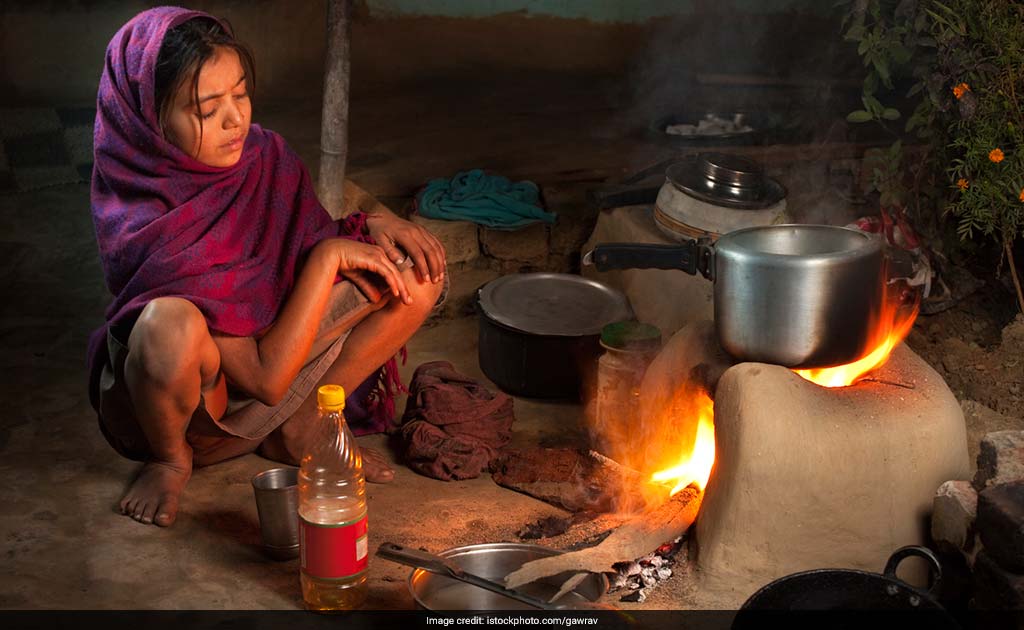 Children From Poorer Families Experience Puberty Early: Study