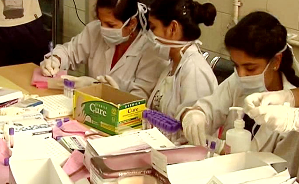 Healthcare Professionals Most Vulnerable As Chikungunya, Dengue, Swine Flu Strike Delhi