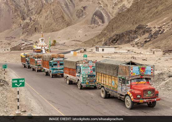 Speed Governors Mandatory In Commercial Vehicles From January 31: Government