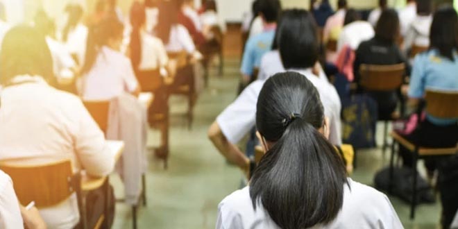 कोटा सुसाइडः कोचिंग में टेस्ट पर लगी रोक हटी; 60 दिन के लिए लगी थी पाबंदी, 36 दिन बाद ही हटाई कोटा सुसाइडः कोचिंग में टेस्ट पर लगी रोक हटी; 60 दिन के लिए लगी थी पाबंदी, 36 दिन बाद ही हटाई