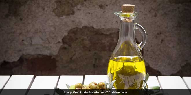 Olive oil is rich in monosaturated fats