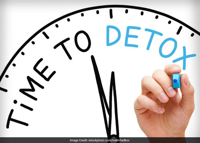 Flush Out Those Toxins With 5 Top Detoxing Tips